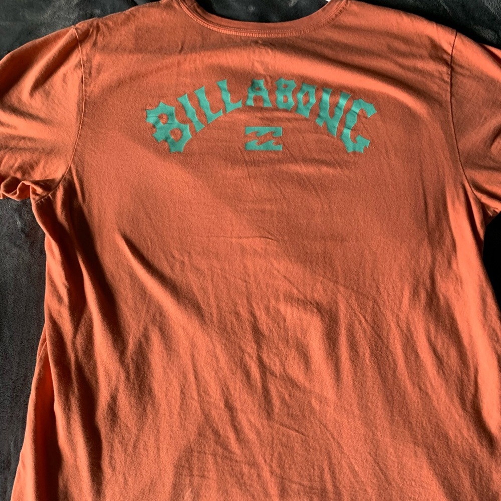 Billabong-Graphic Tee